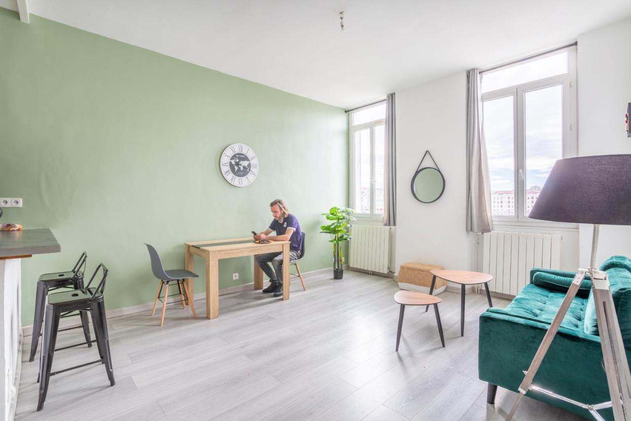 Hostel Ambassade Bretonne Vieux-Port مارسيليا المظهر الخارجي الصورة